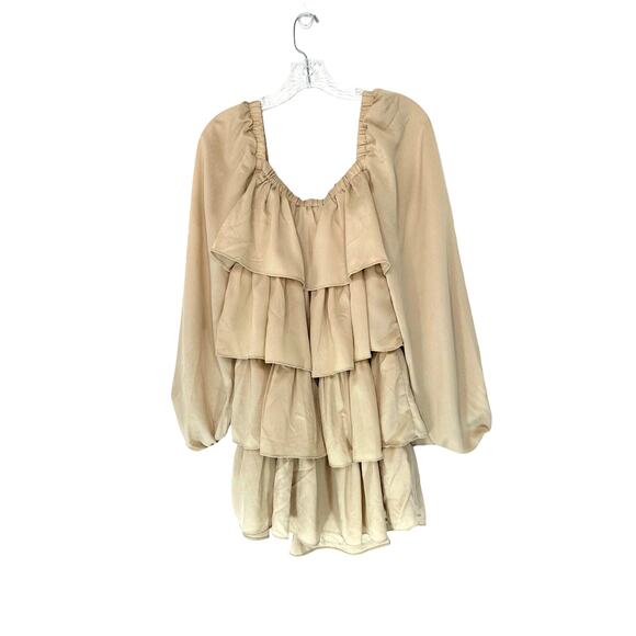 New with Tags WeWoreWhat Crinkle Crème Bruilee Tiered Mini Dress Size Small - Picture 8 of 10